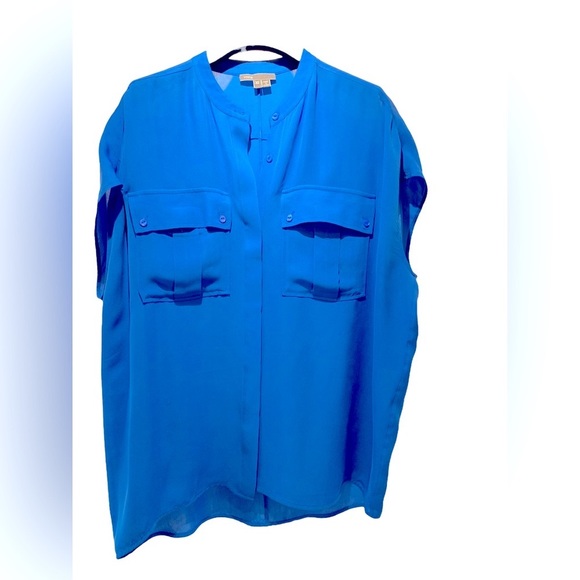 Vince Danube cargo silk blue cap sleeve button down shirt size XS mint condition - Picture 3 of 8